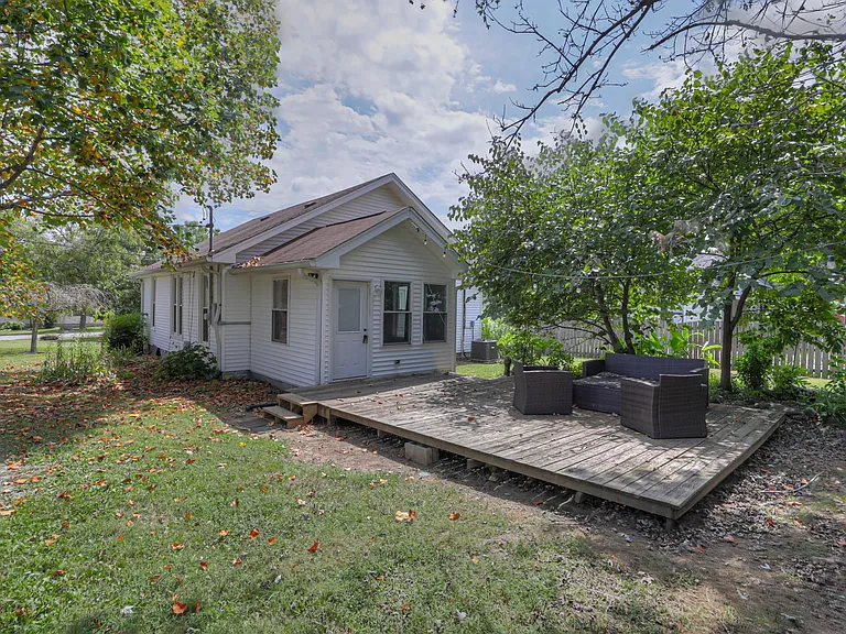 308 Elm Ave — Photo 32