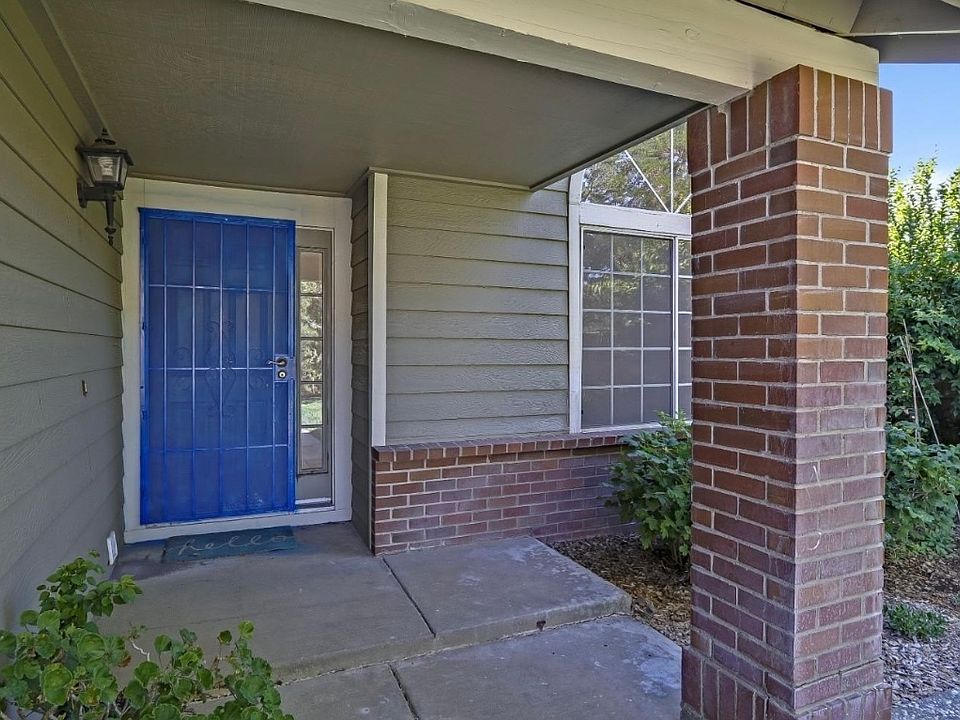 1st image of 125 Amberwood Ct