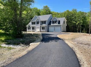 209 Bedford Rd, New Boston, NH 03077