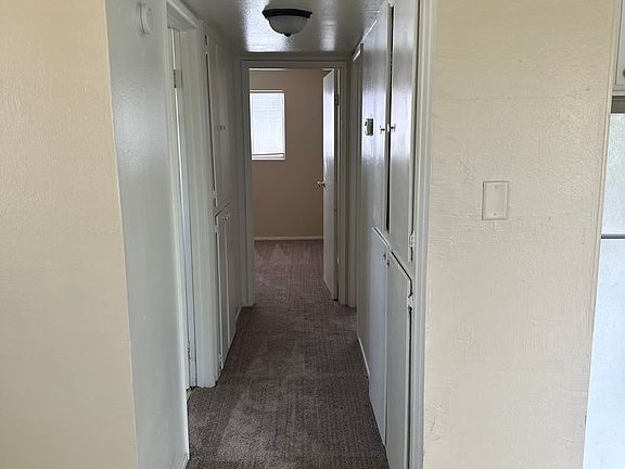3rd image of 2512 Tulip Ln #4