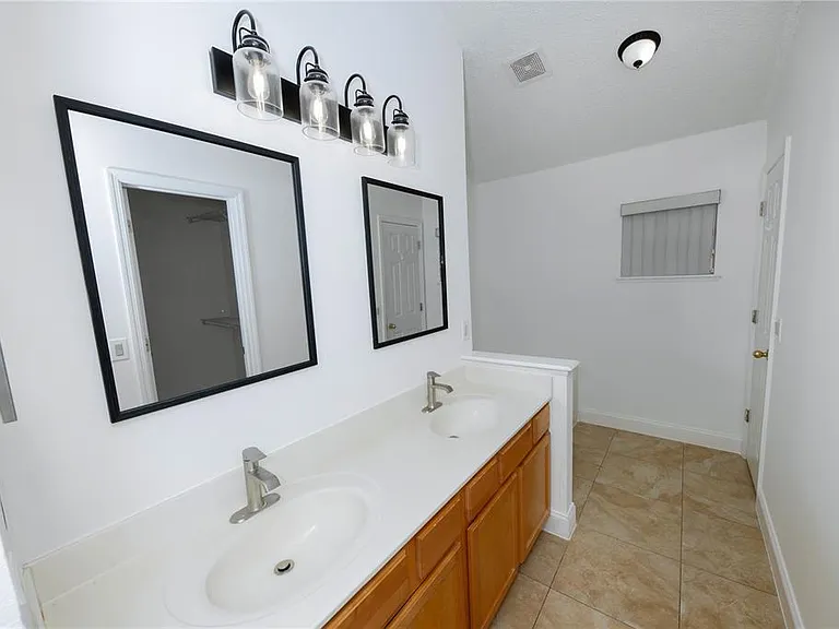 16686 Corner Cove Way — Photo 17