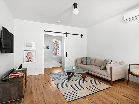 5th image of 354 Sackett St #2