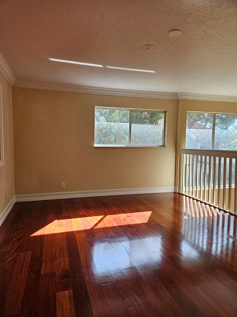 3 bed, 1750 sqft, $3,200 — Photo 4