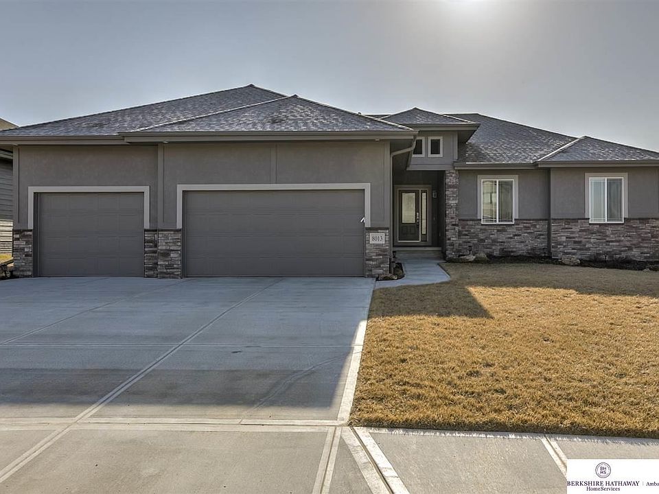 1st image of 8013 S 193rd Ave