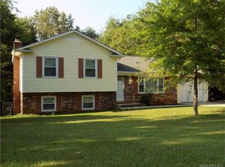2322 Margaret Wallace Rd, Matthews, NC 28105