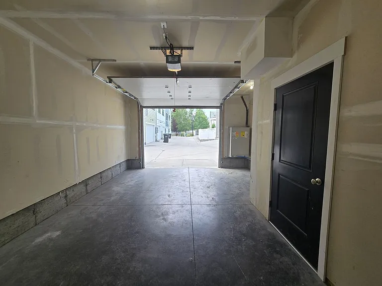 1904 Songbird Dr — Photo 22