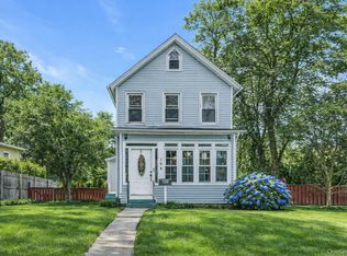 16 Altamont Avenue, Sea Cliff, NY 11579