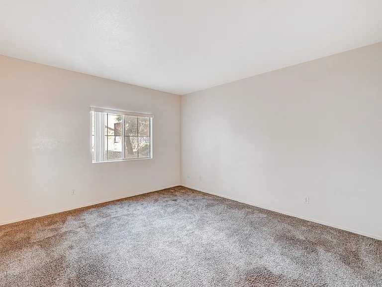 10553 Pine Pointe Ave #102 — Photo 28