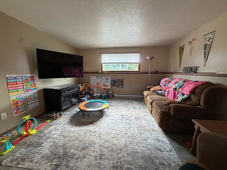 823 Goodman Ct E #2 — Photo 2