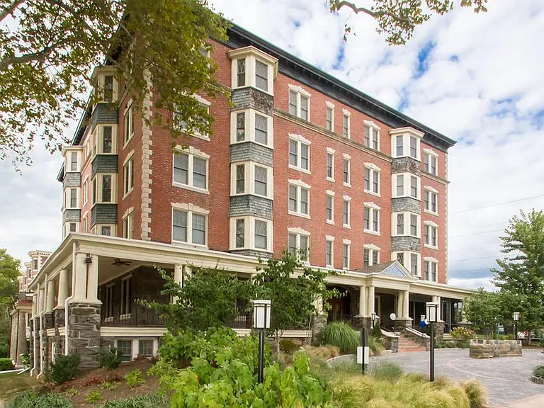 The Delmar Morris — Photo 1