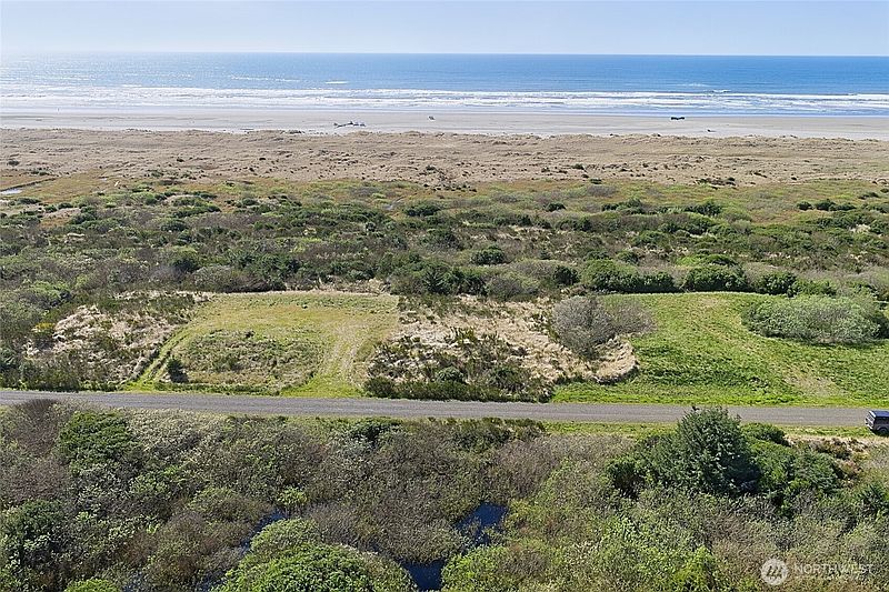 5th image of 76 Dunes Lane