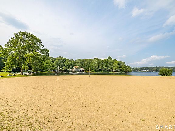 4th image of 21 Bass Lake Road