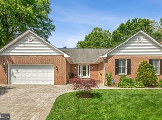 1306 Pecantree Ct, Crofton, MD 21114