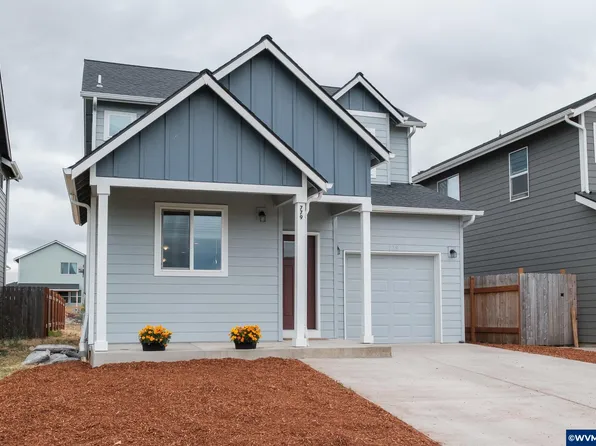 779 S 15th St, Philomath, OR 97370
