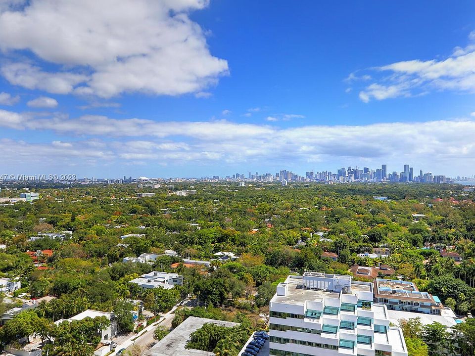 1st image of 2627 Bayshore Dr #2501