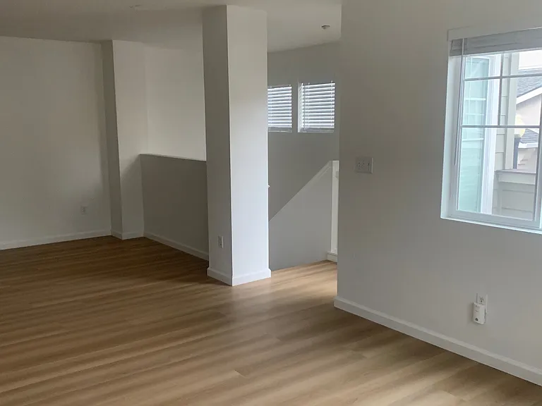 230 Wildrose Cmn #1 — Photo 8