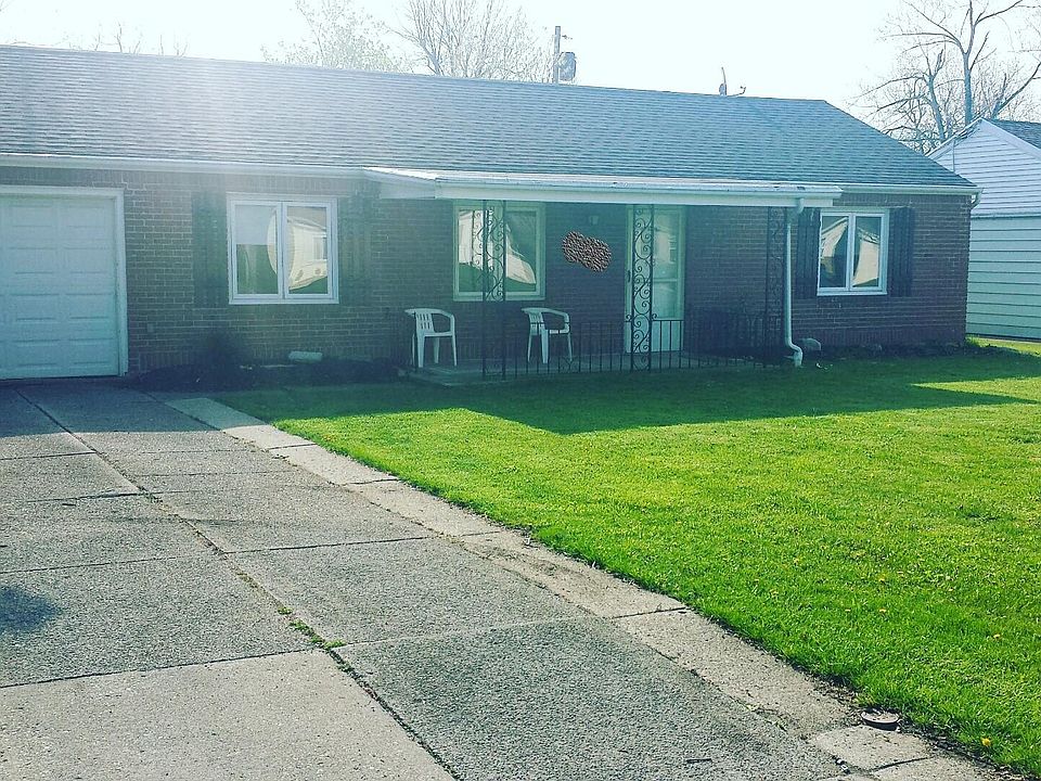 1st image of 473 Campus Dr
