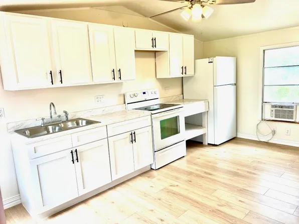 8325 Fm 327 #1, Elmendorf, TX 78112