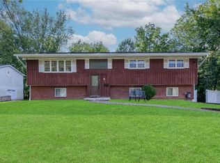 9 Brockton Rd, Spring Valley, NY 10977