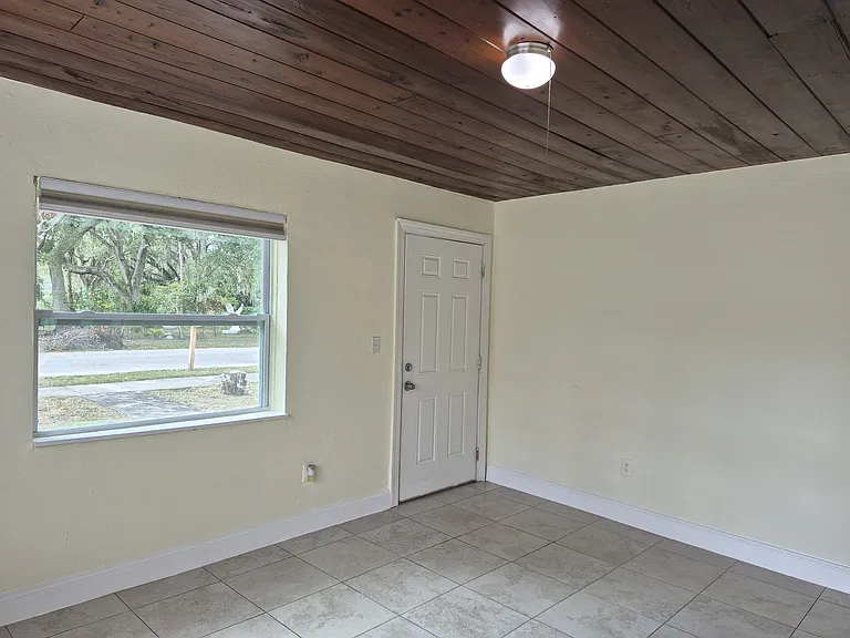 616 S Kentucky Ave — Photo 37