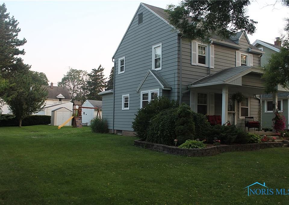 2nd image of 315 W Poinsetta Ave