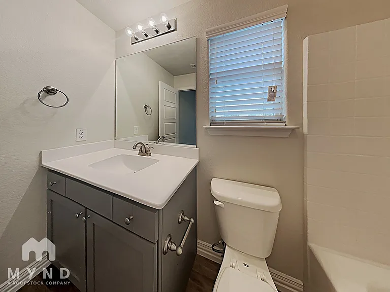 101 Peach St #1 — Photo 10