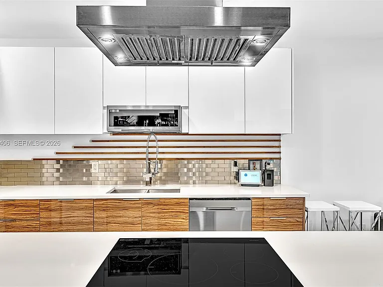 1002 10th St #1002 — Photo 34