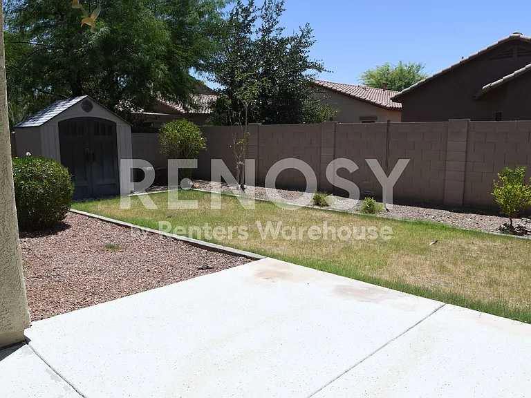 10827 W Cottontail Ln — Photo 24
