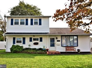 222 Andover Rd, Fairless Hills, PA 19030