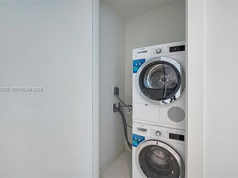 300 Biscayne Boulevard Way #2906W — Photo 8