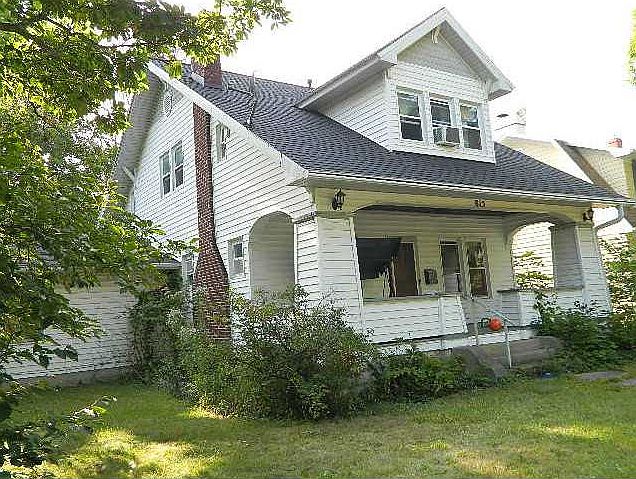 2nd image of 815 Chestnut Ave