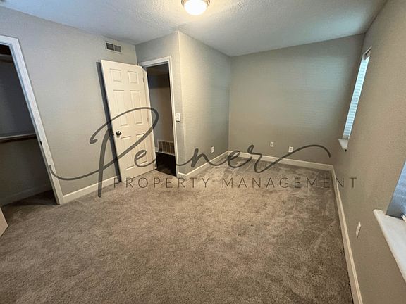 4th image of 503 SE Florence Ave #B