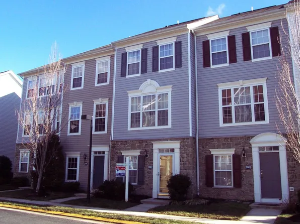 21801 Flanders Ct, Ashburn, VA 20147