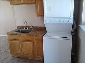 3rd image of 2200 Victor St APT 1