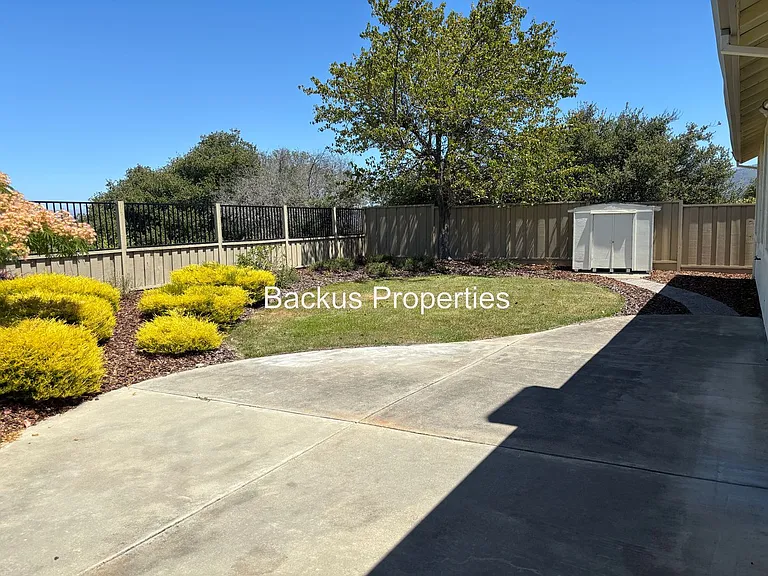 18223 Viewcrest Ln — Photo 23