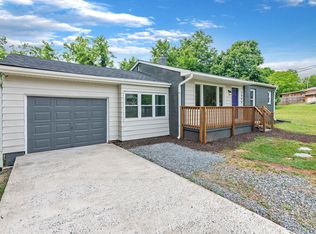 1904 N Ashland Dr, Burlington, NC 27217