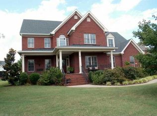 332 Vespasian Cir, Chesapeake, VA 23322