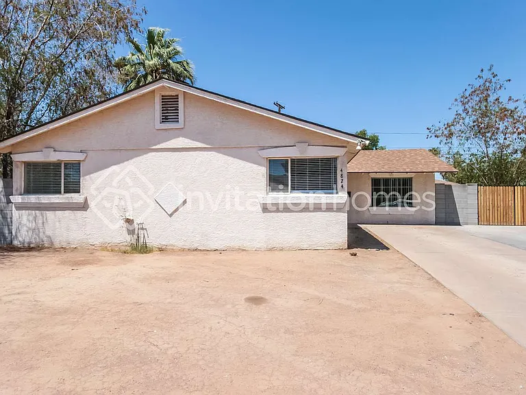 4824 W Catalina Dr — Photo 1