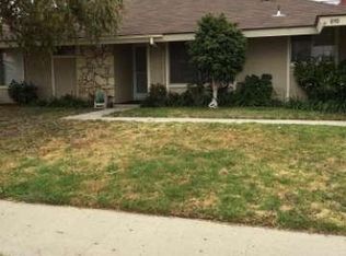 890 Rosewood Ave, Camarillo, CA 93010