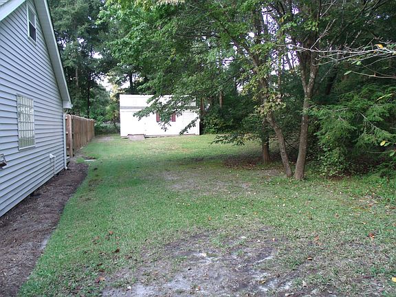 Side Yard, Shed/Generator