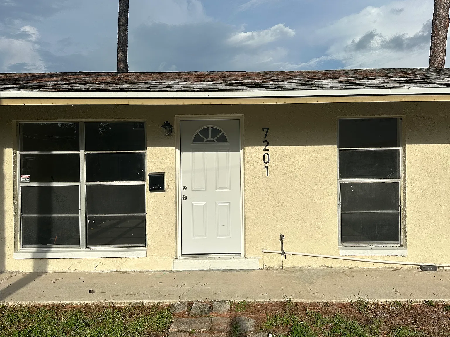 2 bed, 769 sqft, $1,700 — Photo 2