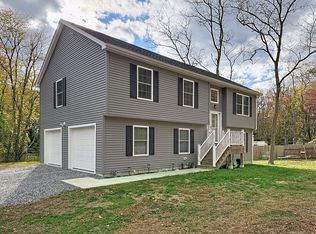 123A Whalehead Rd, Gales Ferry, CT 06335