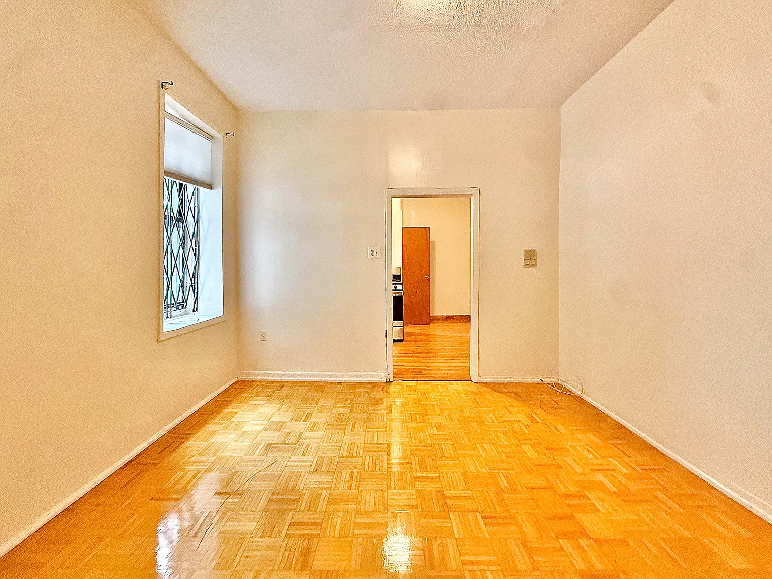 322 Rodney Street — Photo 2