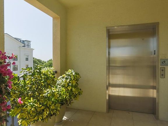 4th image of 341 5th St S #3