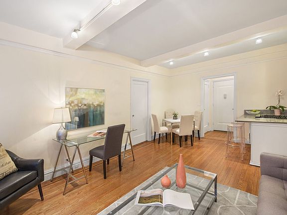 3rd image of 34 W 72nd St #54