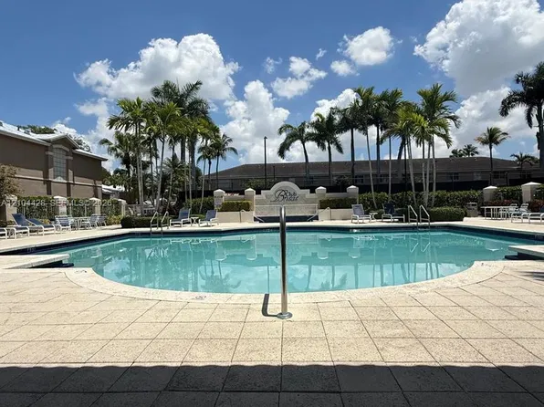 5650 NW 115th Ct APT 101, Doral, FL 33178
