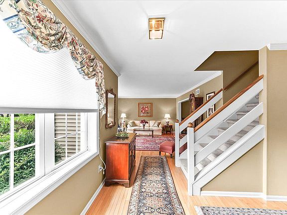 3rd image of 1626 Todd Ln