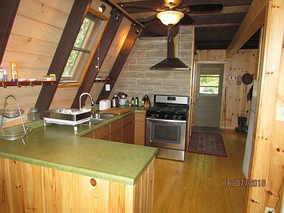 3rd image of 2096 Vant Ct