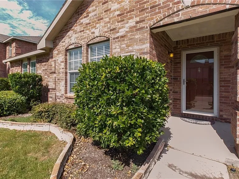 1724 Honey Creek