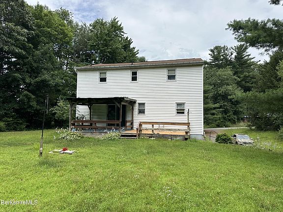 5th image of 35 Oak Leaf Dr